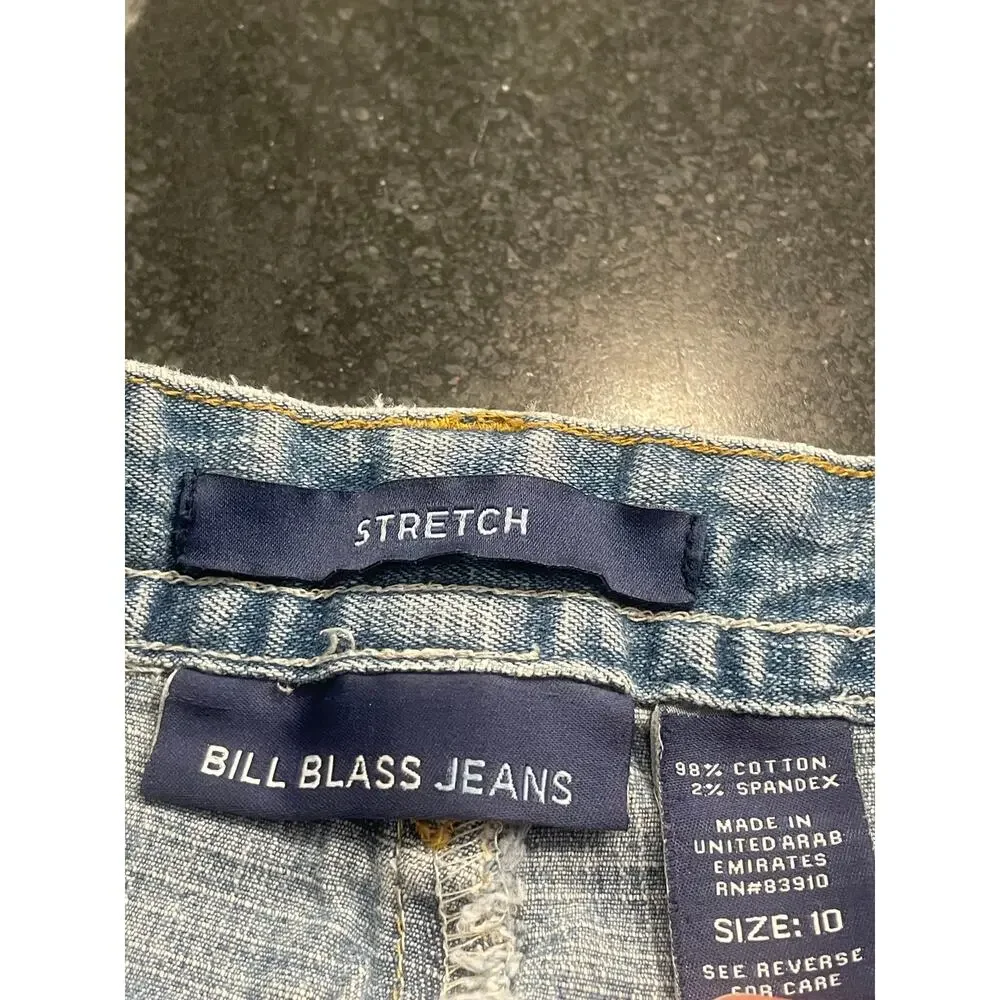 Bill Blass Jean Shorts, light wash Bermudas size 10
